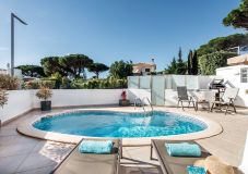 817 vale do lobo plunge pool