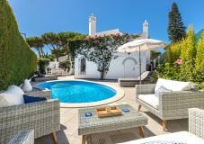 215 dunas douradas exterior and pool