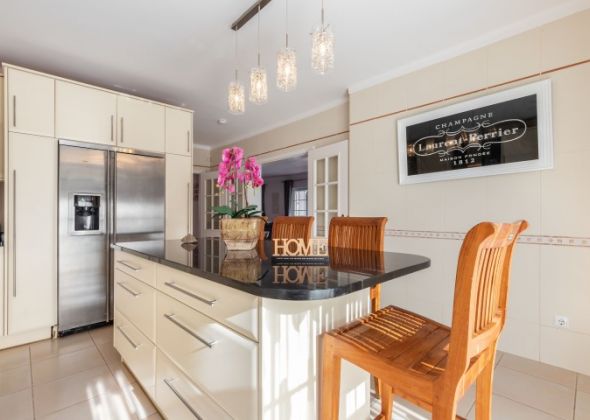 110 varandas do lago kitchen