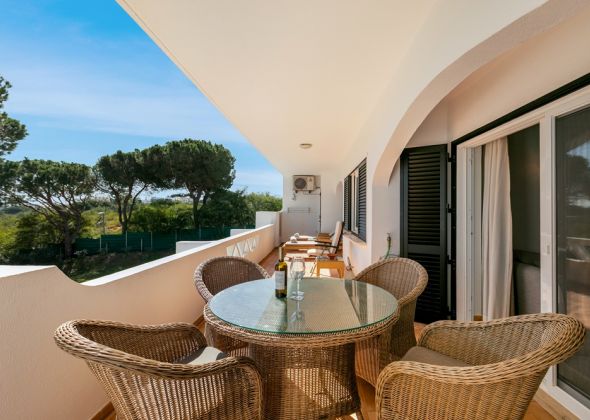 879ab vale do lobo balcony