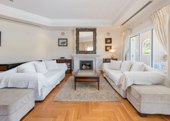 715 Dunas Douradas living room