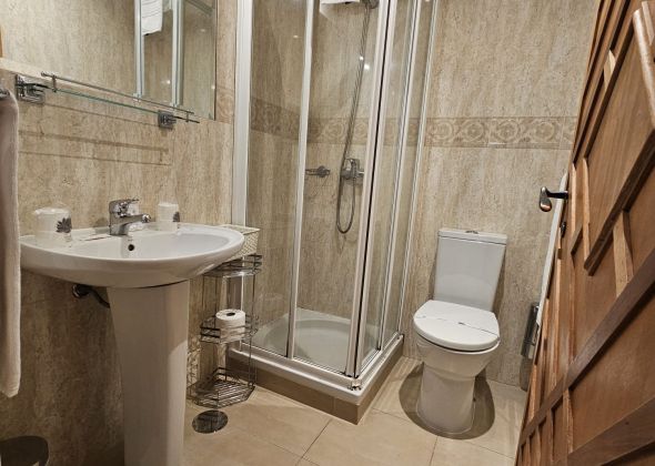 306 val verde shower room