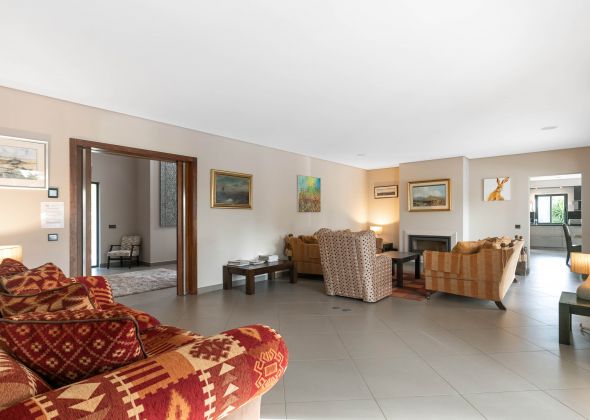 386 vale do lobo living area
