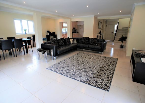 61 vale do garrao living area