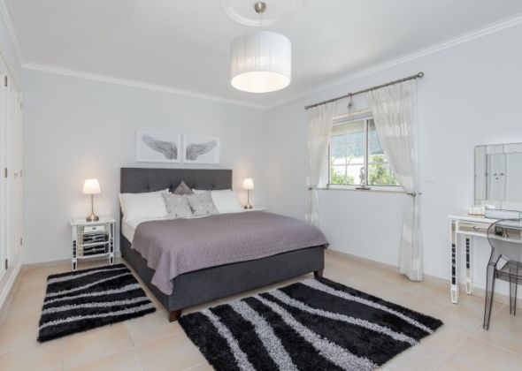110 varandas do lago ground floor bedroom