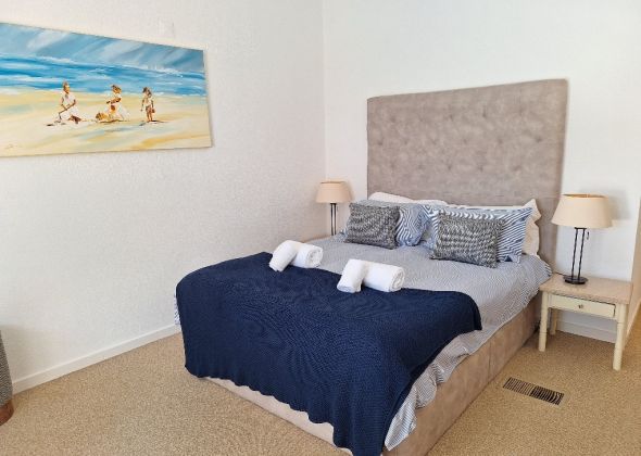 803 vale do lobo ground floor double bedroom