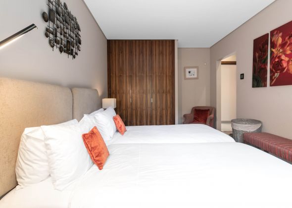 386 vale do lobo ground floor twin