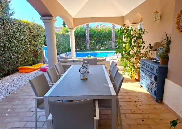 165 varandas do lago external dining area