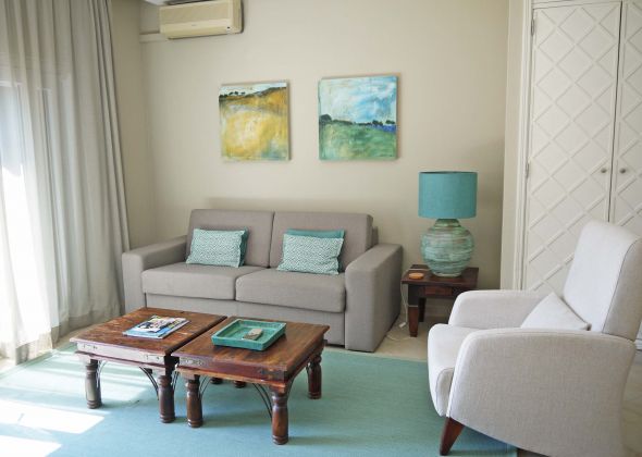 109 val verde living room