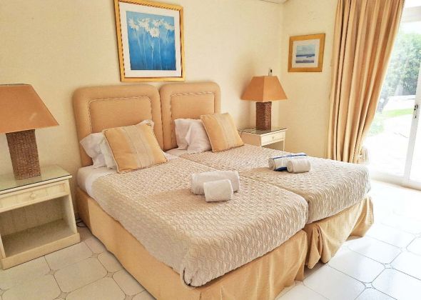 707 vale do lobo ground floor twin