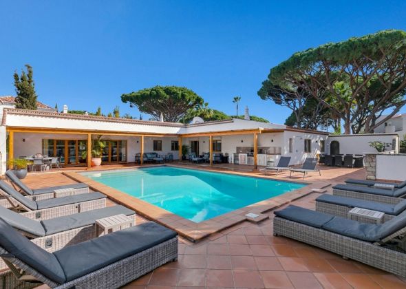 651 Vale do Lobo