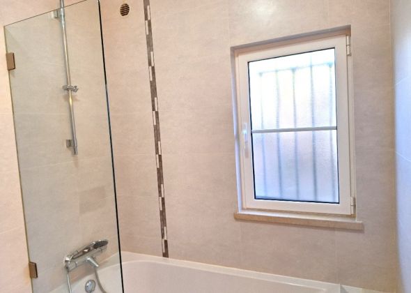 165 varandas do lago bathroom