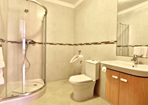 165 varandas do lago basement ensuite bathroom