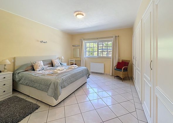 5 val verde master double bedroom