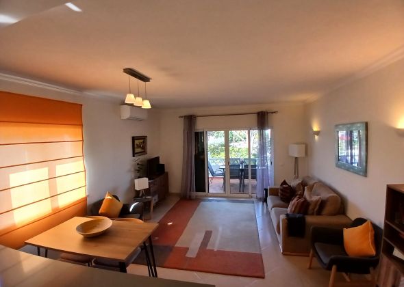 655c vale do lobo living/dining