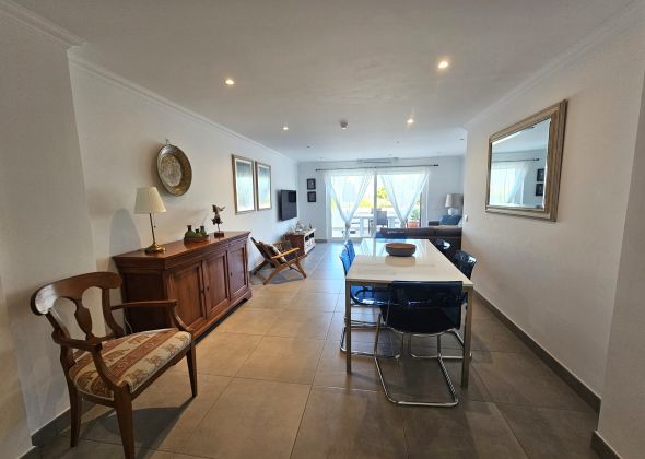 306 val verde living / dining area