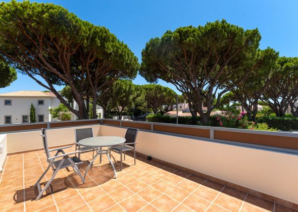 515 vale do lobo roof top terrace
