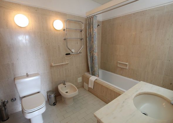 314b dunas douradas master double en-suite bathroom