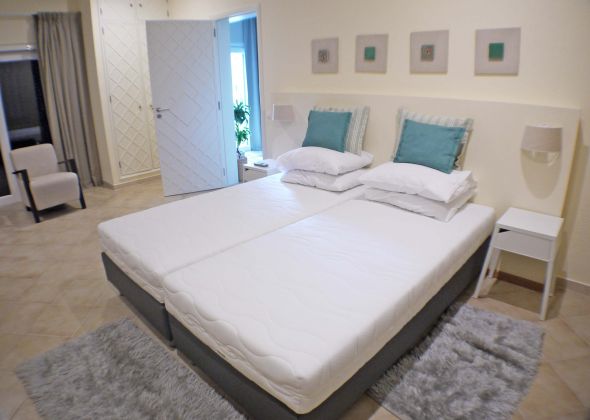 109 val verde bedroom