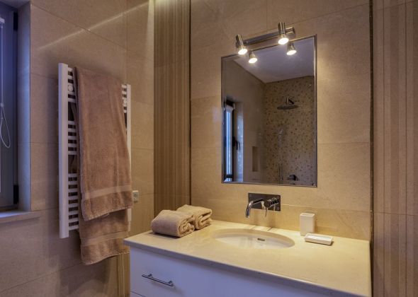 39 Quadradinhos shower room