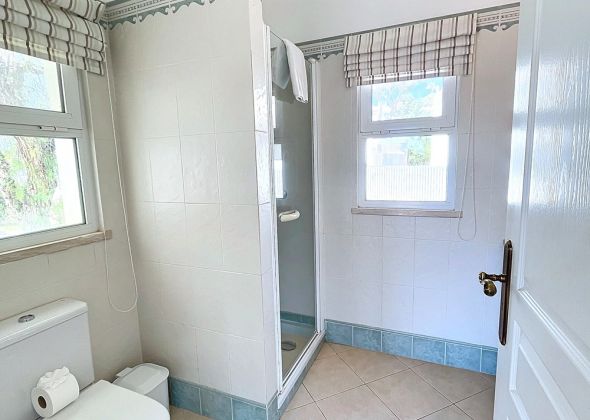 First floor shower room 620 dunas douradas