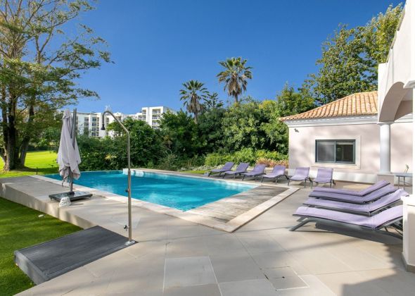 386 vale do lobo pool