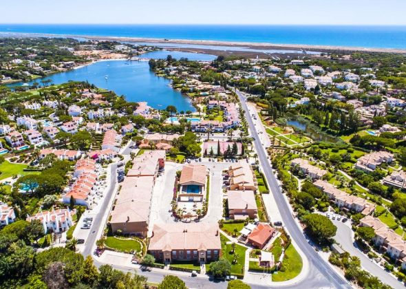 Lakeside, Quinta do Lago overview
