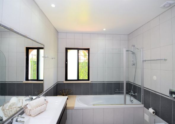 315A Dunas Douradas bathroom