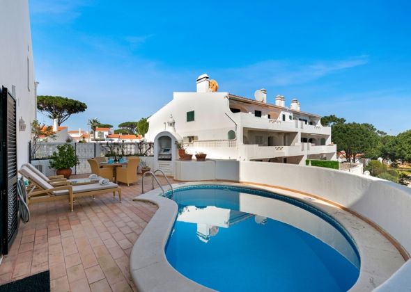 879ab plunge pool terrace