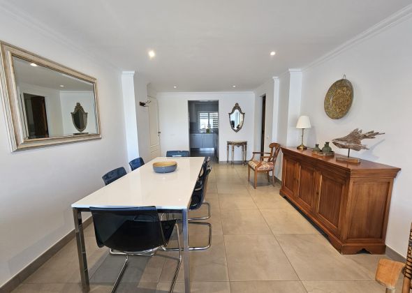 306 val verde dining area