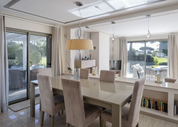 39 Quadradinhos dining area