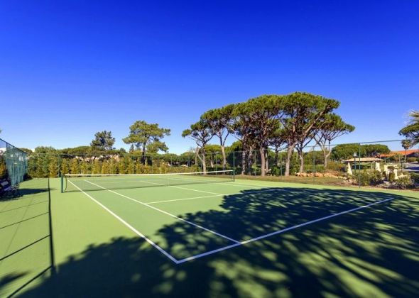 Sao Lourenco Tennis Court