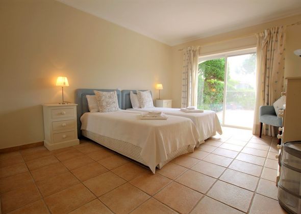 620 dunas douradas - ground floor twin bedroom
