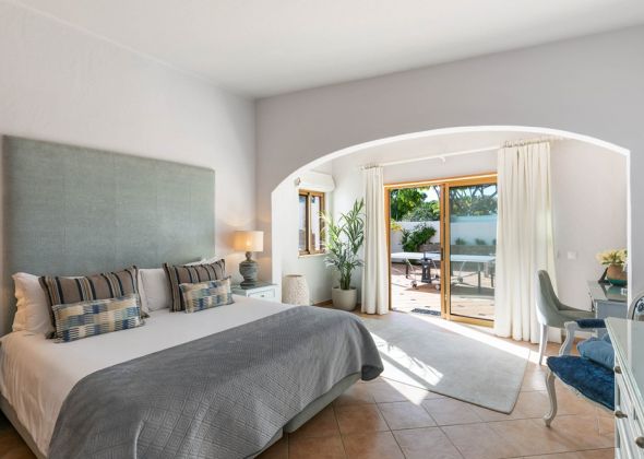 651 vale do lobo double bedroom
