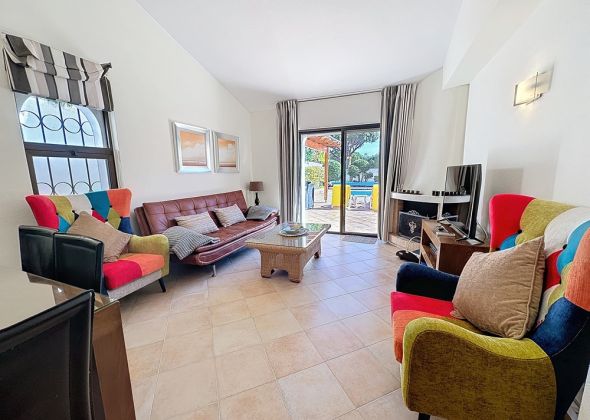 220 dunas douradas living area
