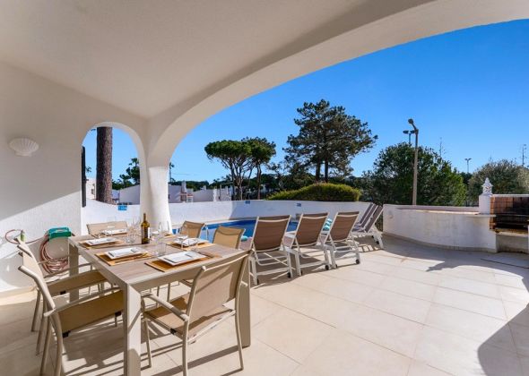 928 vale do lobo pool terrace