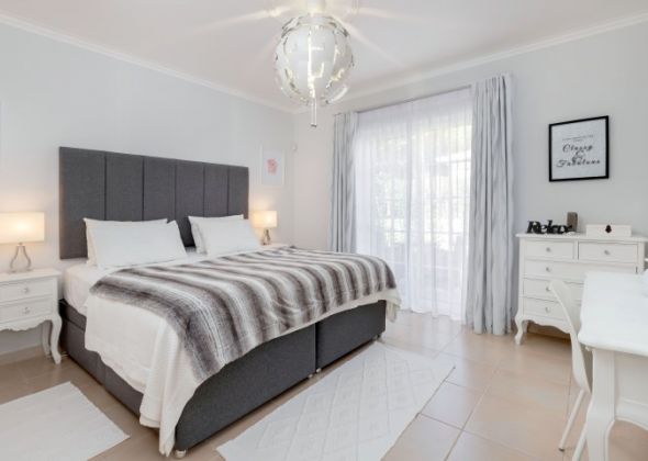 110 varandas do lago ground floor bedroom