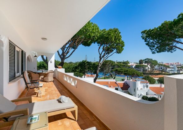 879ab vale do lobo balcony