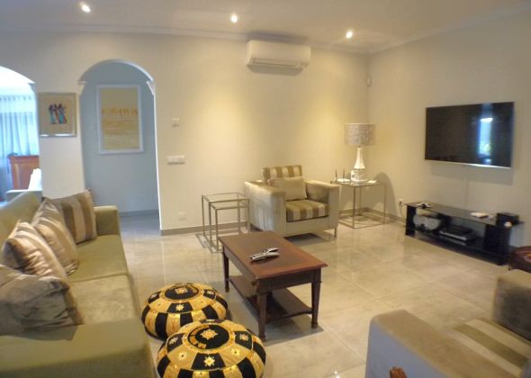 11 val verde living area