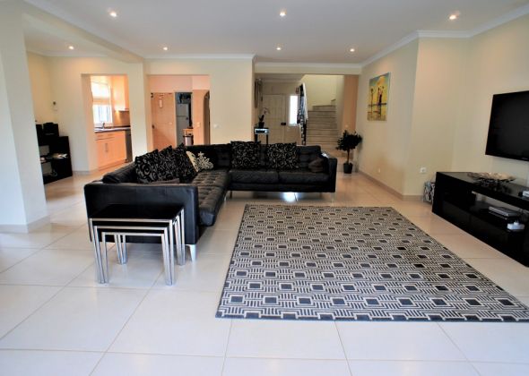 61 vale do garrao living area