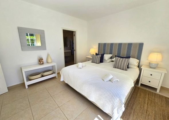 76 varandas do lago bedroom