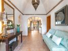651 vale do lobo hallway