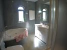 11 val verde separate full bathroom