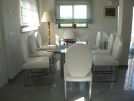 11 val verde dining area