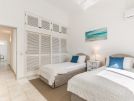 928 vale do lobo ground floor twin bedroom