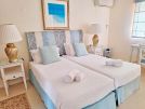 707 vale do lobo first floor twin bedroom