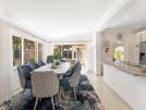 515 vale do lobo dining area