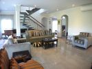 11 val verde living area