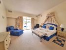 707 vale do lobo - First floor master double bedroom