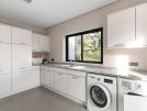 386 vale do lobo laundry area